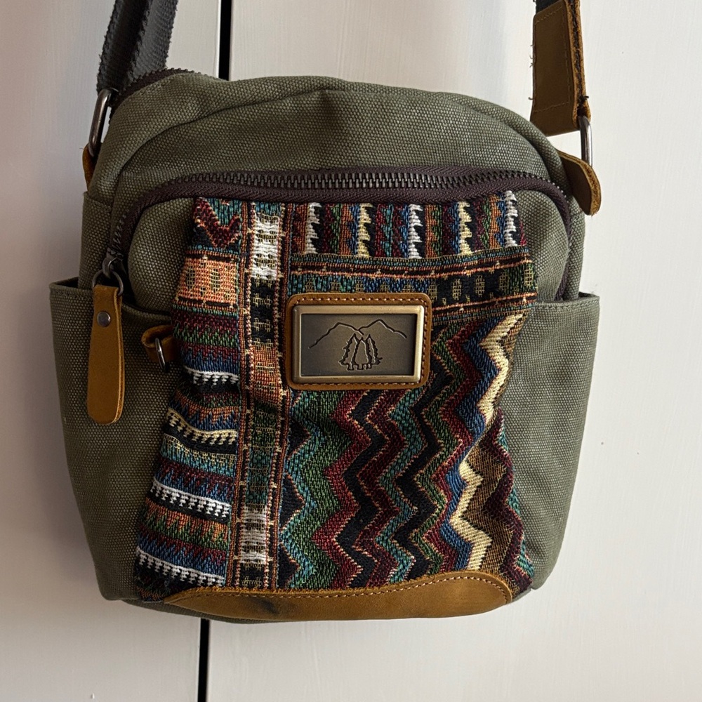🚫SOLD🚫Olive Green Canvas Crossbody Bag with Aztec Pattern